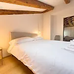 Mazzini 9 Tirabora Short Rent Apartamento Trieste