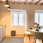 Mazzini 9 Tirabora Short Rent Apartamento Trieste