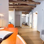 Mazzini 9 Tirabora Short Rent Apartamento Trieste