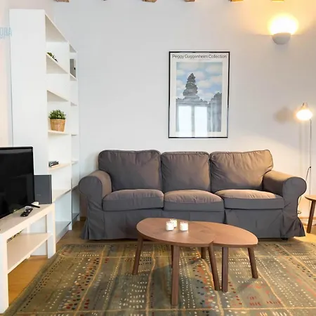 Apartament Mazzini 9 Tirabora Short Rent