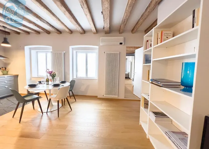 Appartement Mazzini 9 Tirabora Short Rent