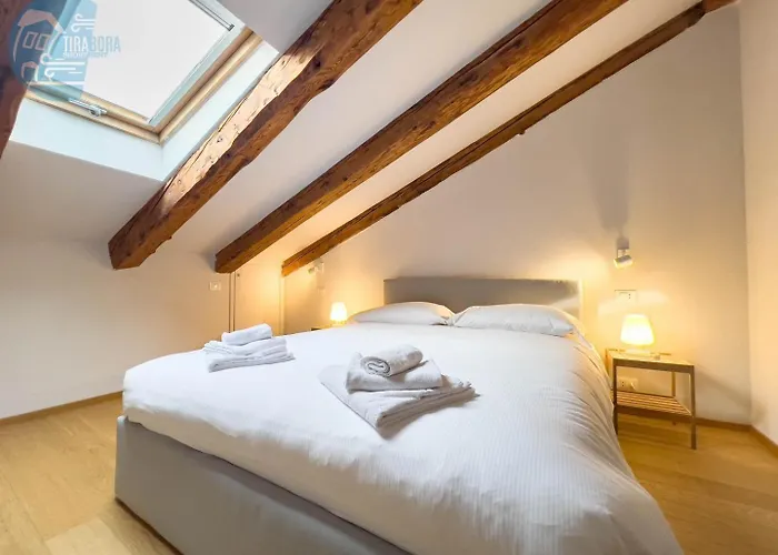 Mazzini 9 Tirabora Short Rent