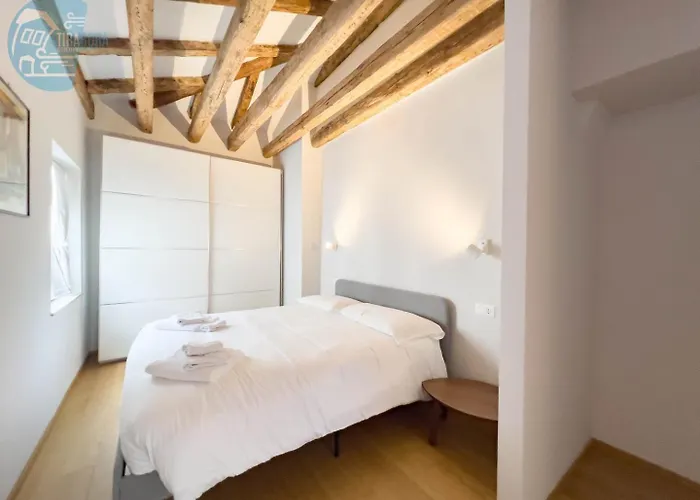 Mazzini 9 Tirabora Short Rent Appartement Triëst