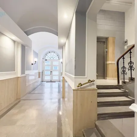 Mazzini 9 Tirabora Short Rent * Trieste