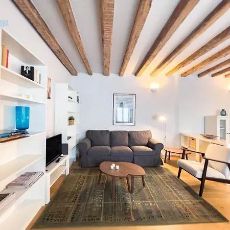 Apartment Mazzini 9 Tirabora Short Rent *